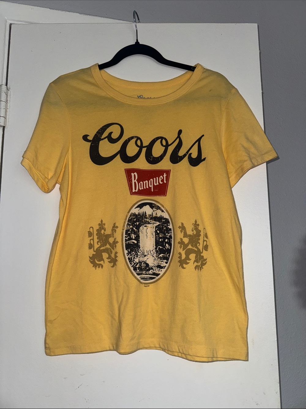 New Coors Banquet Yellow Graphic Tee -Women's Casual Top